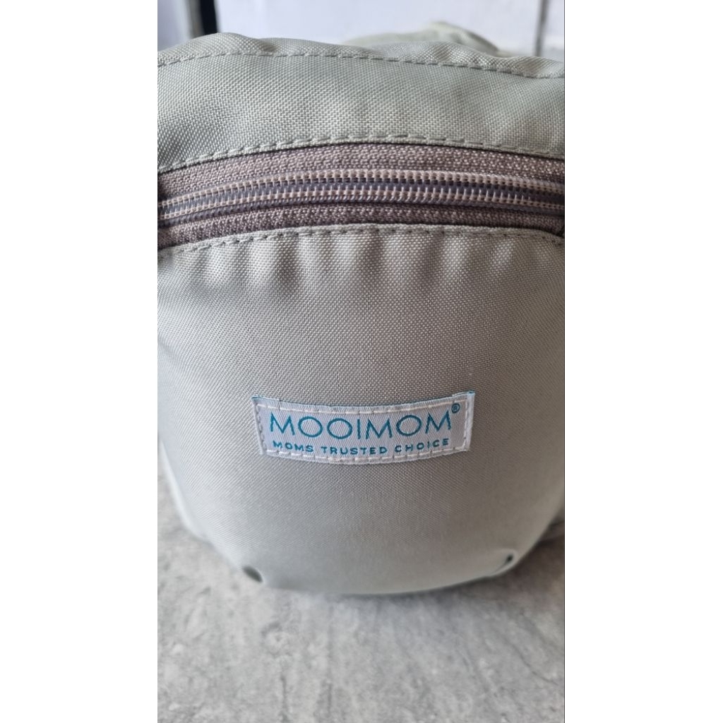 preloved hipseat mooimom