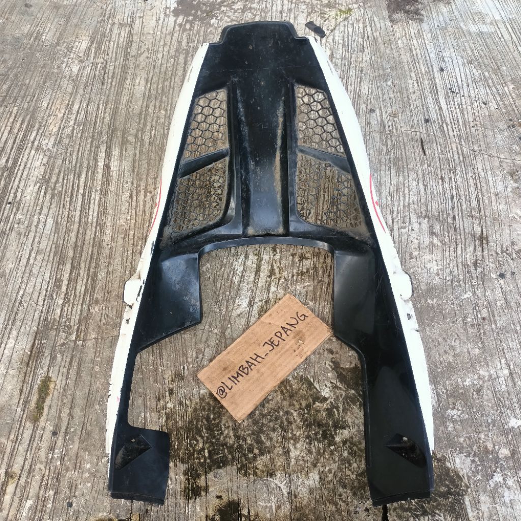 UNDER COWL COVER MESIN R15 V2 LAMA ORIGINAL SECOND COPOTAN MOTOR