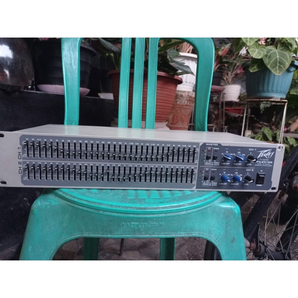 EQ Equalizer Equaliser Peavey bekas