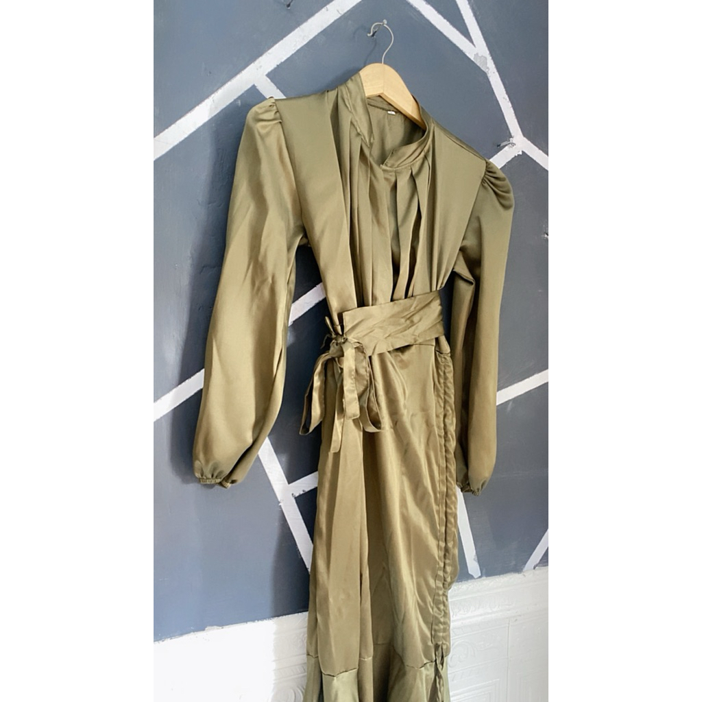 Preloved Gamis Satin Silk