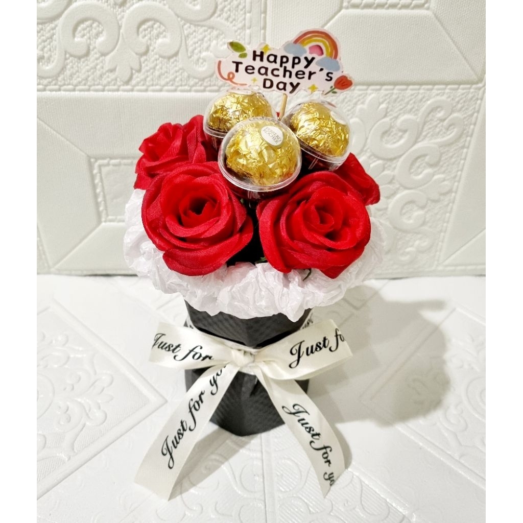 Buket Bunga coklat ferraro + paper bag