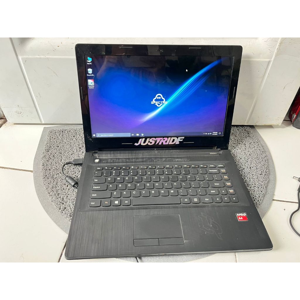 Laptop lenovo g40-45  Uk 14inch Windows 10 pro 64bit Amd a4-6210 apu wirh amd radeon r3 graphics 1.8