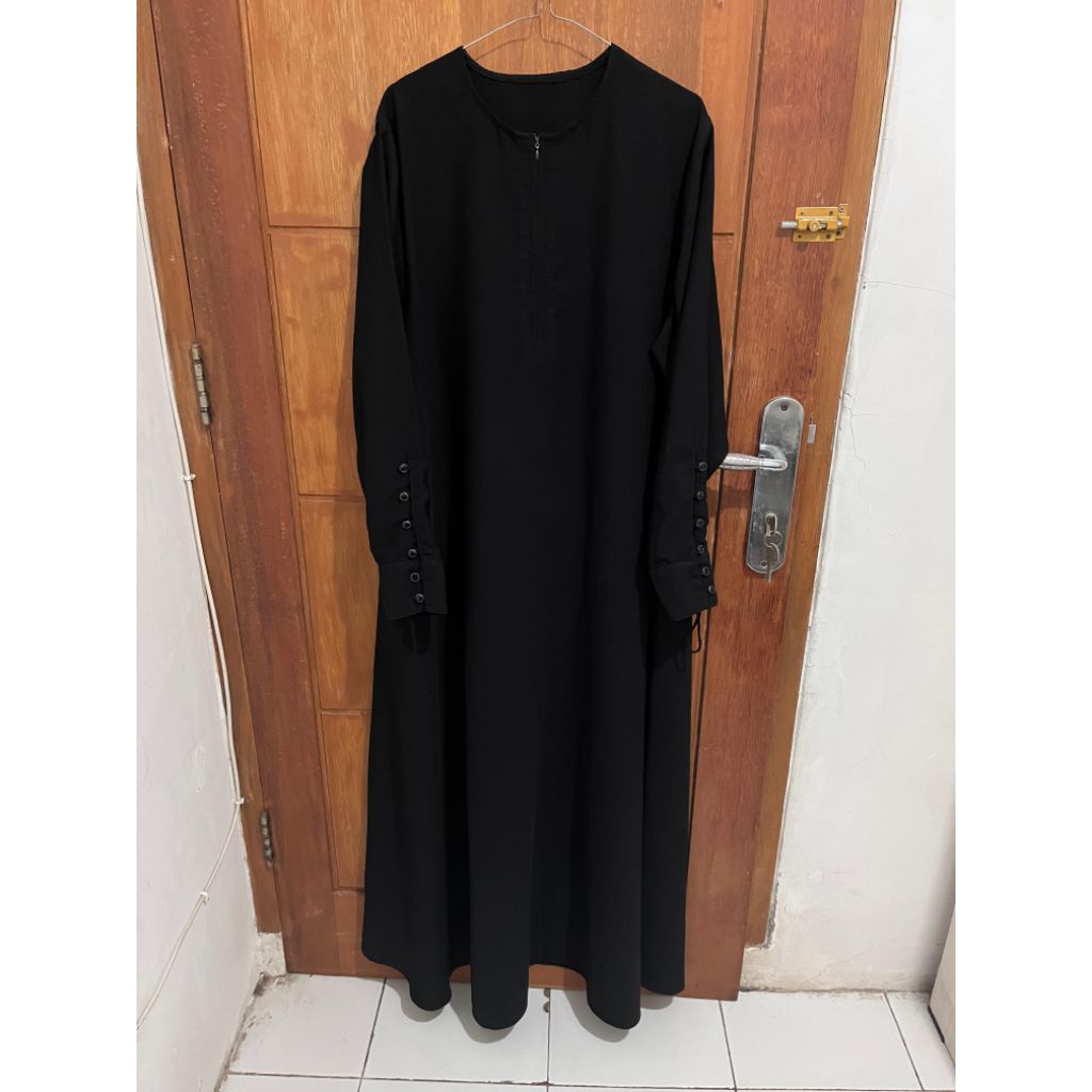 PRELOVED GAMIS ABAYA JETBLACK SOFT LEXUS REGULAR (BACA DESKRIPSI)