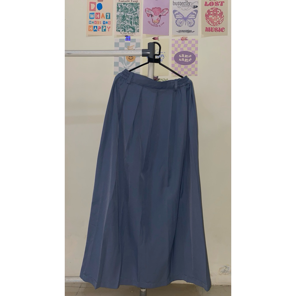 Preloved Rok Rempel SMA/SMK Bahan Licin