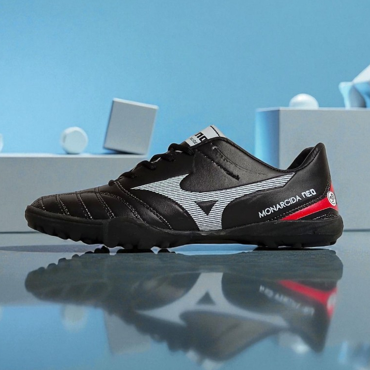 Sepatu Futsal Bergerigi Mizuno Monarcida Neo Black Grey