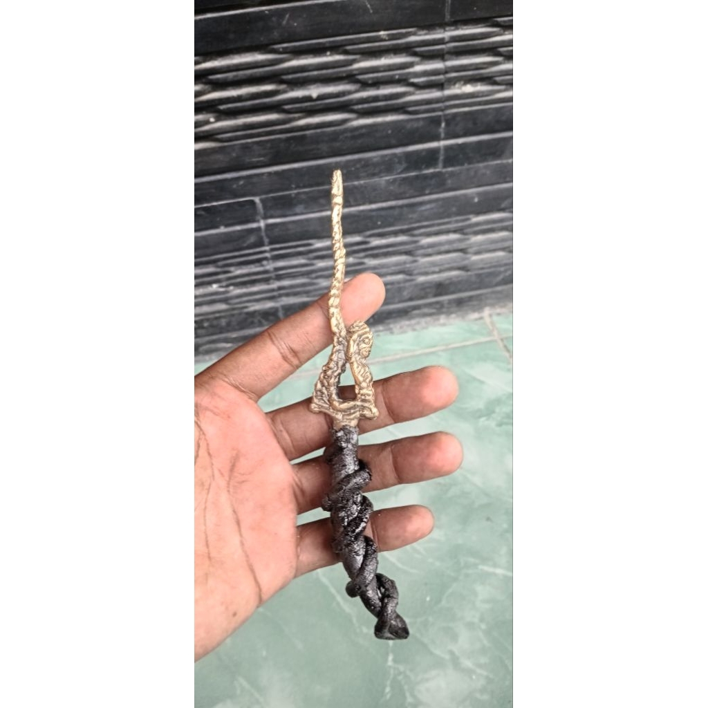 Keris aksesoris kuningan sari