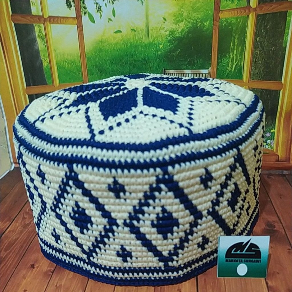PECI SONGKOK RAJUT PREMIUM HANDMADE MAHKOTA SURGAWI Kopyah Rajut Motif