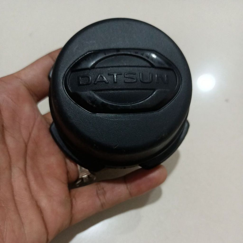 Tutup velg Dop roda mobil Nissan Datsun Original
