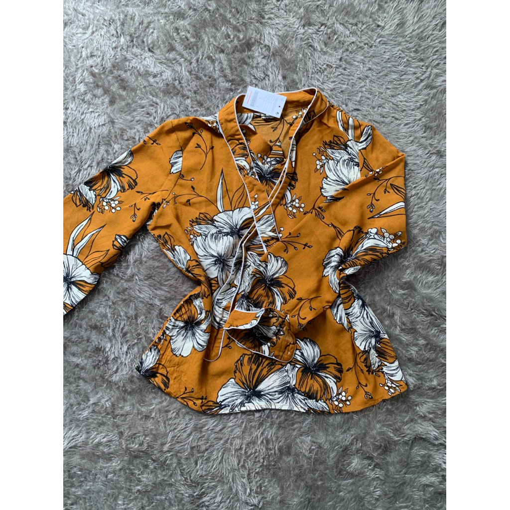 Blouse Floral V-Neck Fresh Look