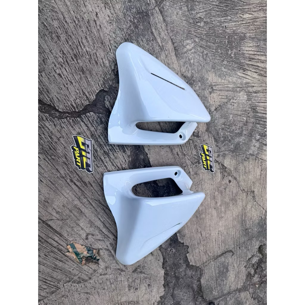 Kupingan tangki tiger lama sirip kupingan tangki tiger lama tiger 2000 READY WARNA PUTIH