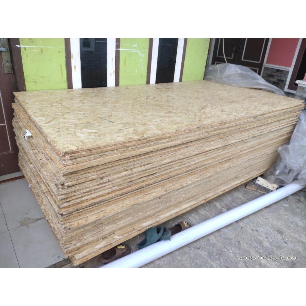Triplek tatal osb waferboard OSB 250X125CM