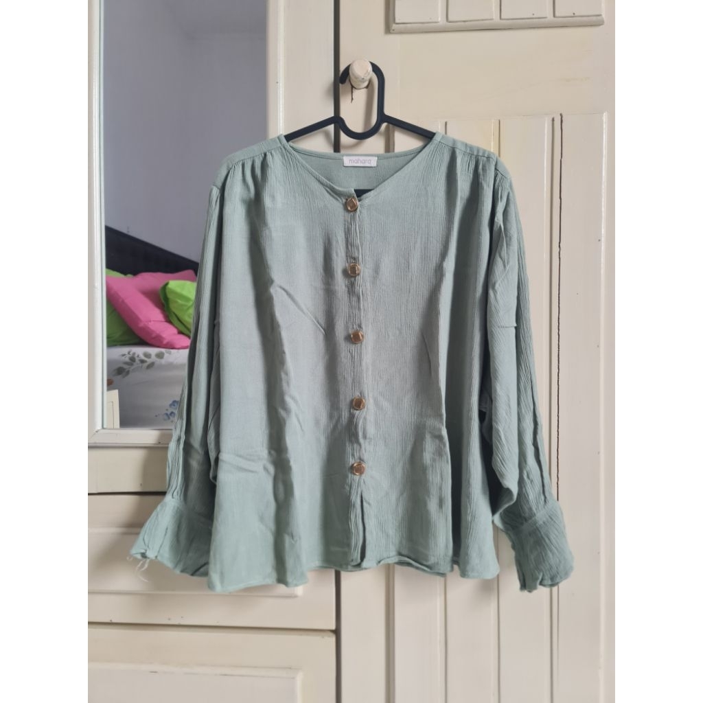 PRELOVED BAJU MAHARA Hijau sage