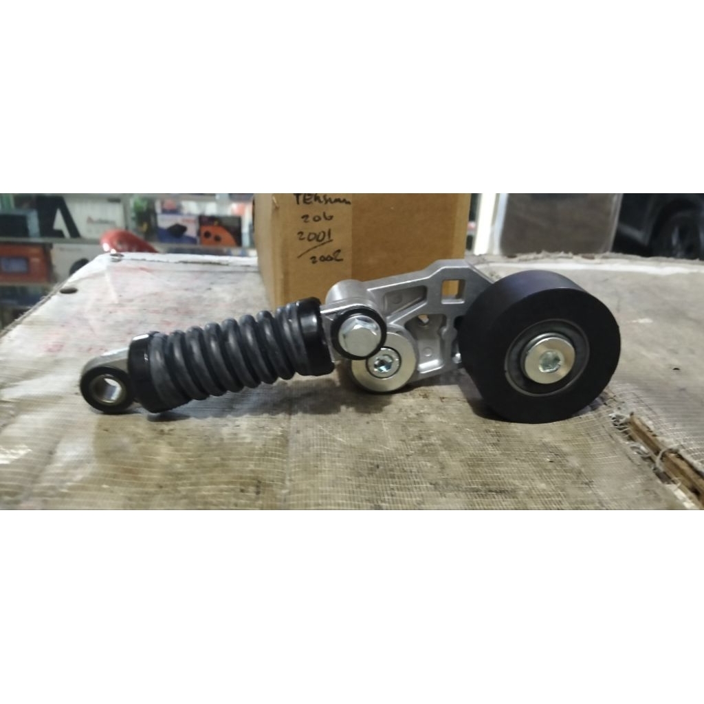 tensioner fanbelt Peugeot 206 2001-2002