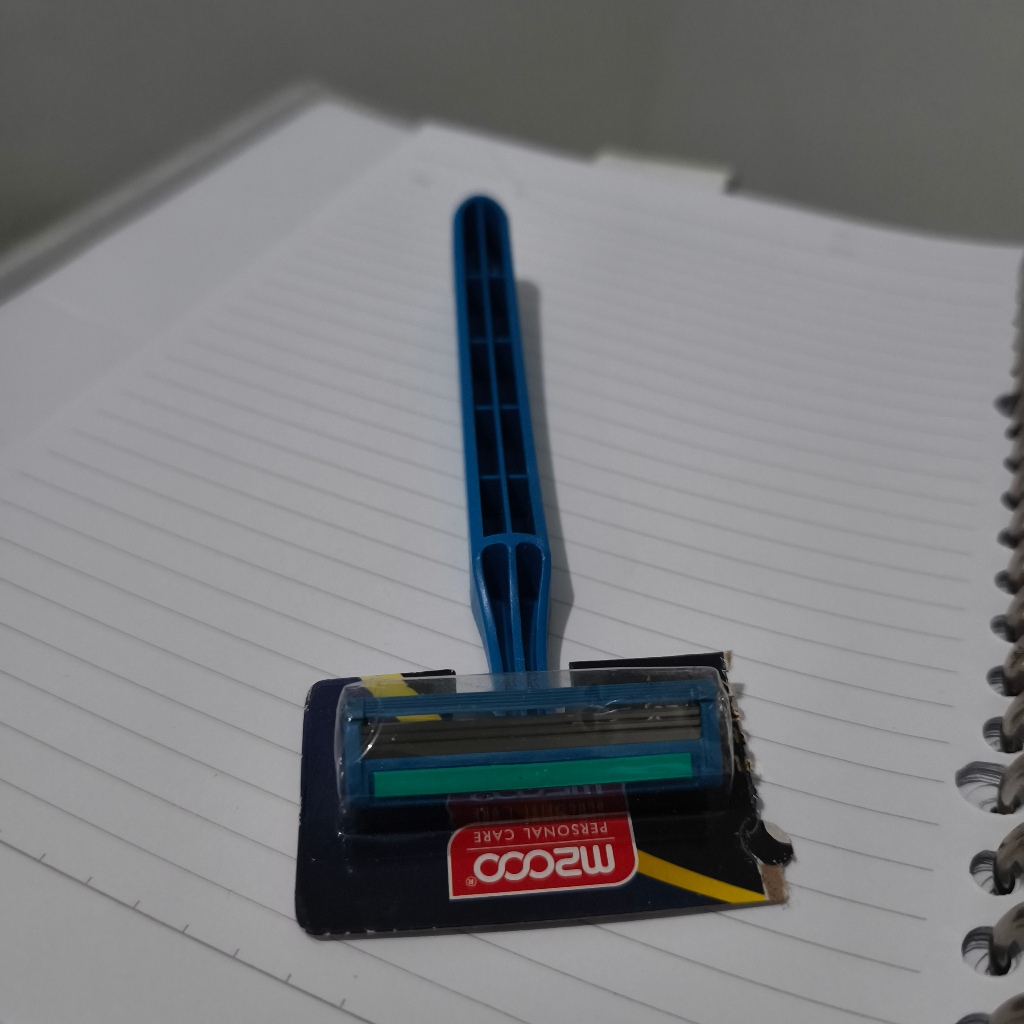 M2000 Alat Pisau Cukur Mata 3 (Biru)