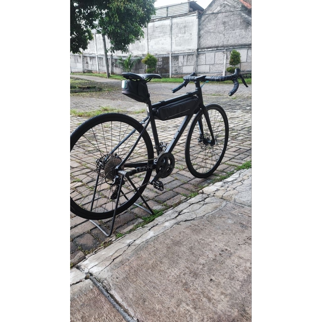 Sepeda Roadbike Gravel TRIBAN RC500 Grupset Shimano Sora ,Siap pakai