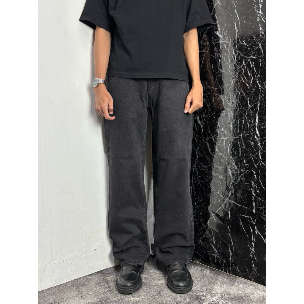 Loose Straight Jeans Black Wash by MUSINSA STANDARD