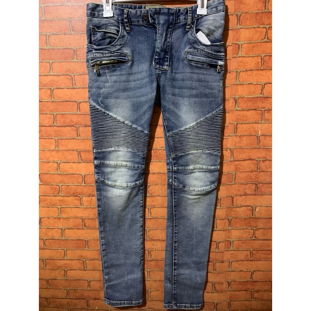 style jeans celana levis second