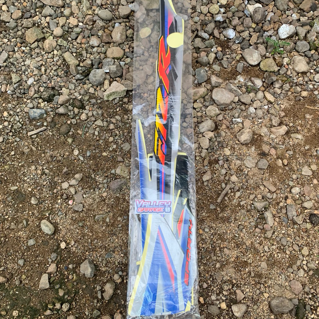 Striping sticker Yamaha F1zr f1zr Sporty tahun 2003 Hitam silver