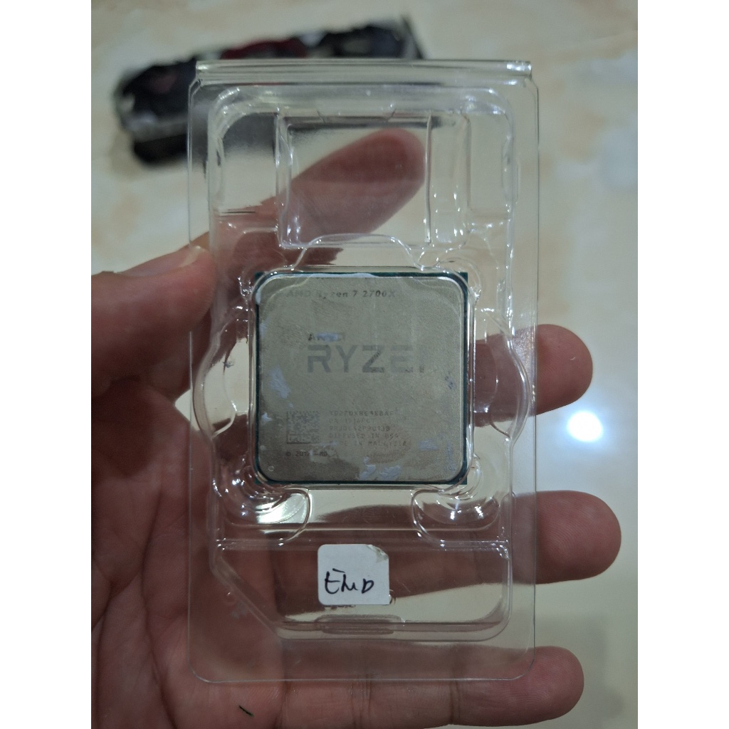 AMD RYZEN 7 2700X (TRAY) SECOND