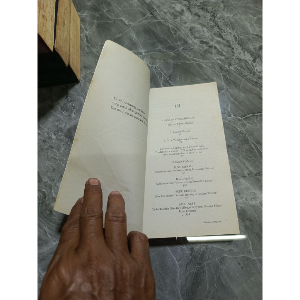 KAMUS KHAZAR SEBUAH NOVEL LEKSIKON-MILORAD PAVIC-C1