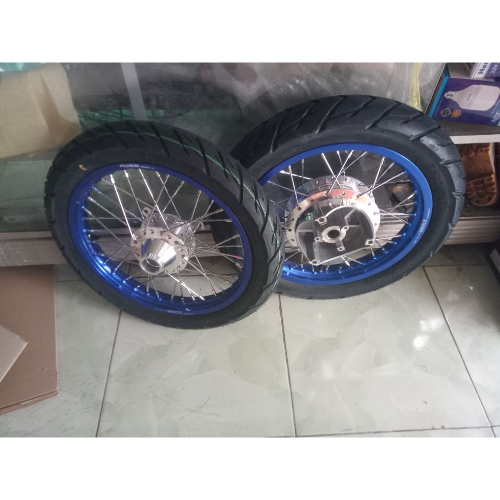 velg v Rossi paketan N max new ring 14 x160/140 plus ban
