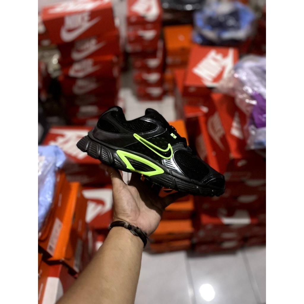 SEPATU SNEAKER NIKE V5 RNR BLACK LIME ORIGINAL 100% BNIB RESMI
