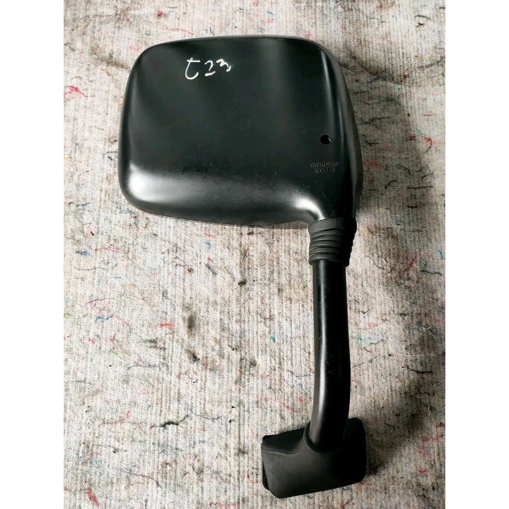 spion Nissan serena c23 atau spion belakang Nissan serena c23 atau spion belakang Nissan serena