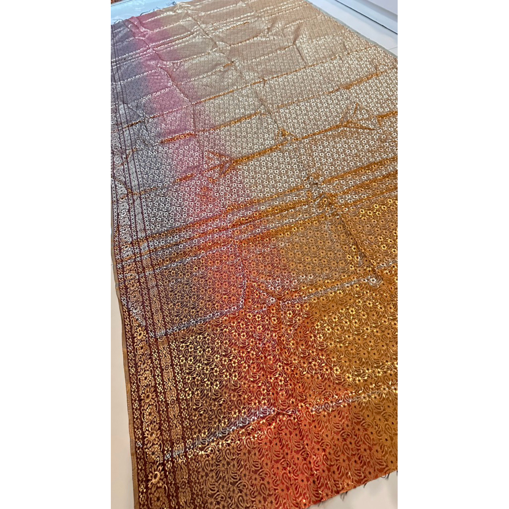 Sogket Minahasa kain tradisional Indonesia