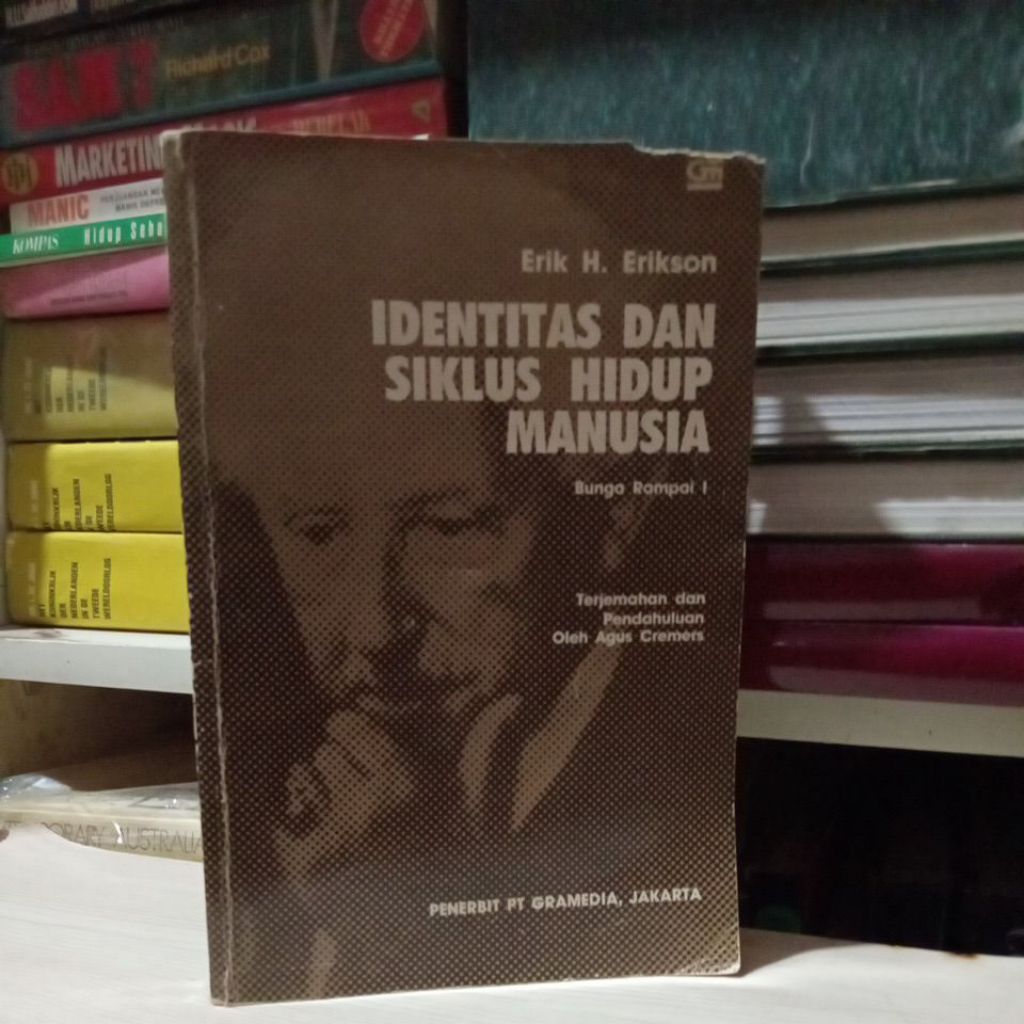 buku identitas dan siklus hidup manusia#Rak7a