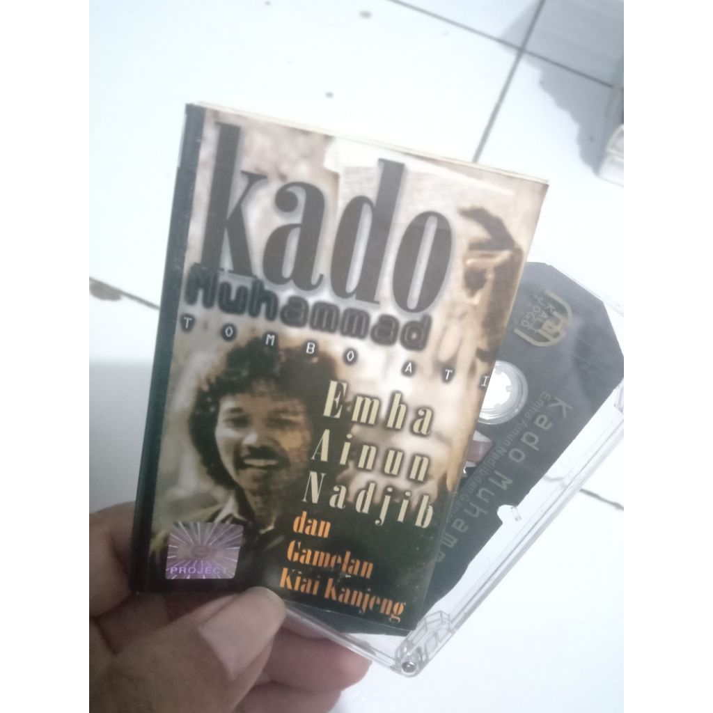 Kaset pita Emha Ainun Nadjib Kado Muhammad