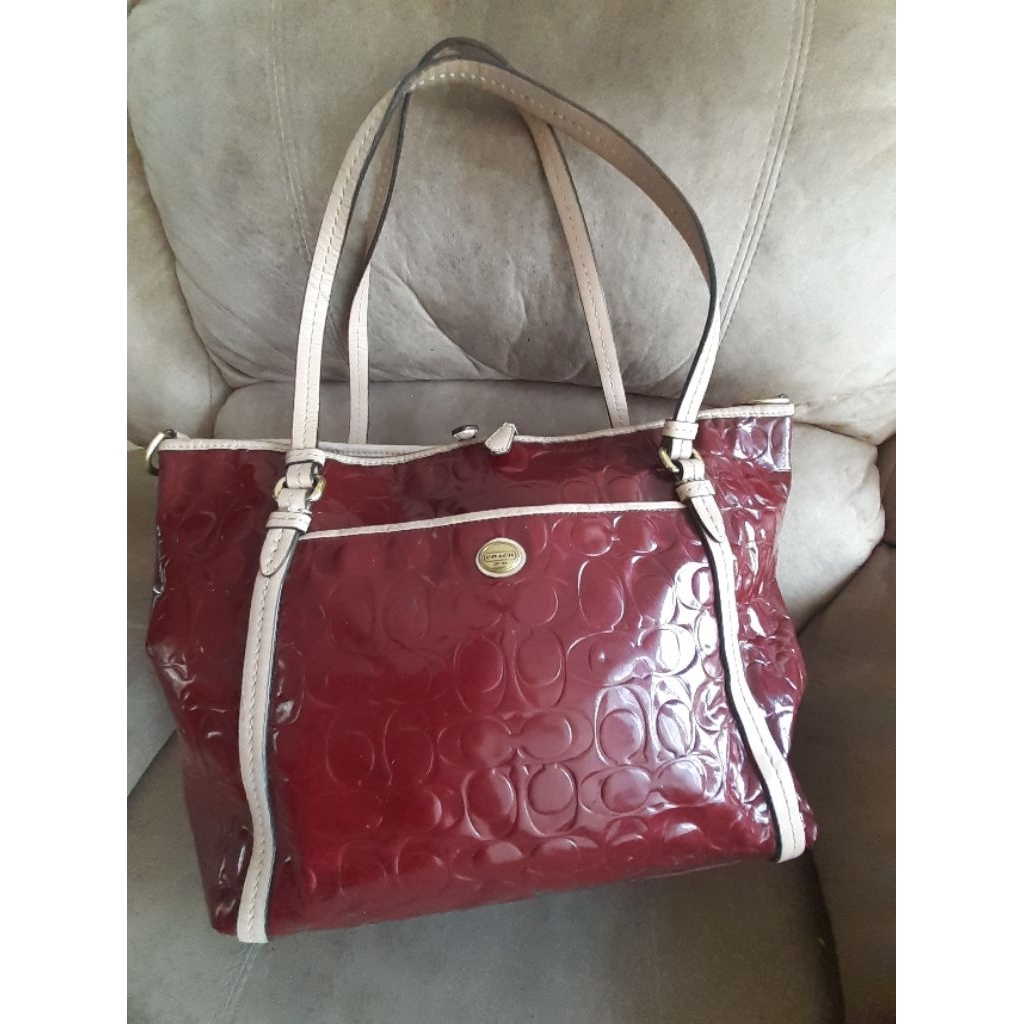 Tas Totebag Preloved Second Branded Ori ' COACH ' Glosy ( Size atas 40 bawah 35 tinggi 27 )