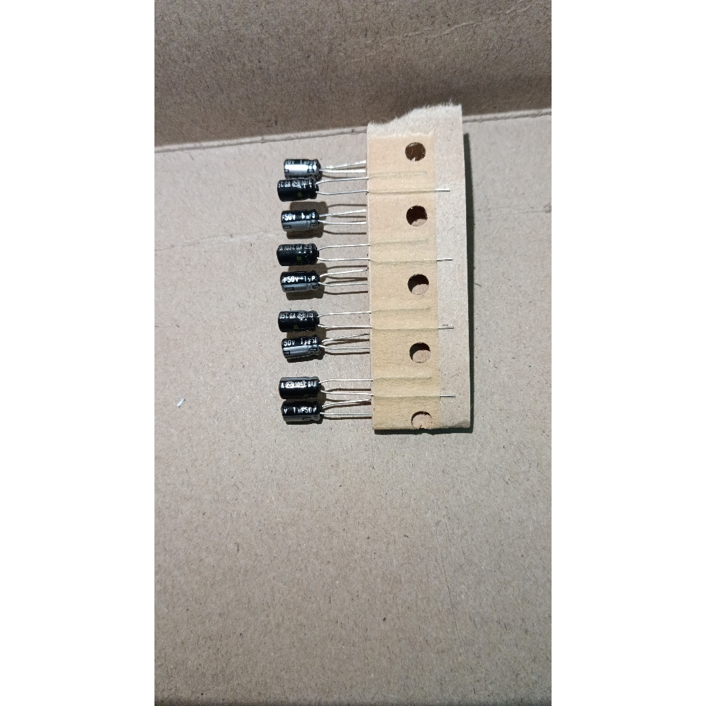 5811 kapasitor elco 1uf 1 uf 50v 50volt 50 volt panasonic mini kecil