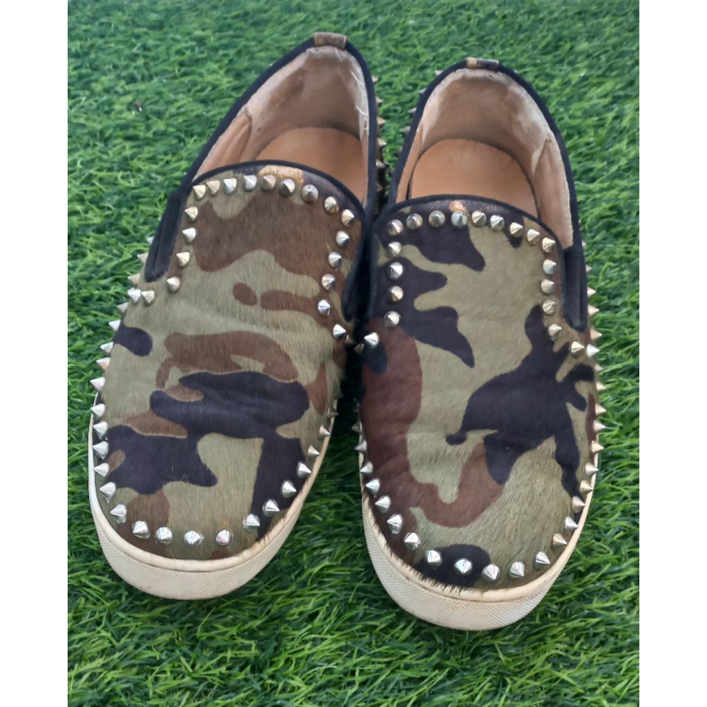 Sepatu Christian Louboutin Size 42 ( second )