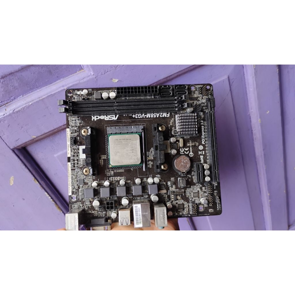 Motherboard Fm2 A58 Prosesor Amd A8 7600 No Display