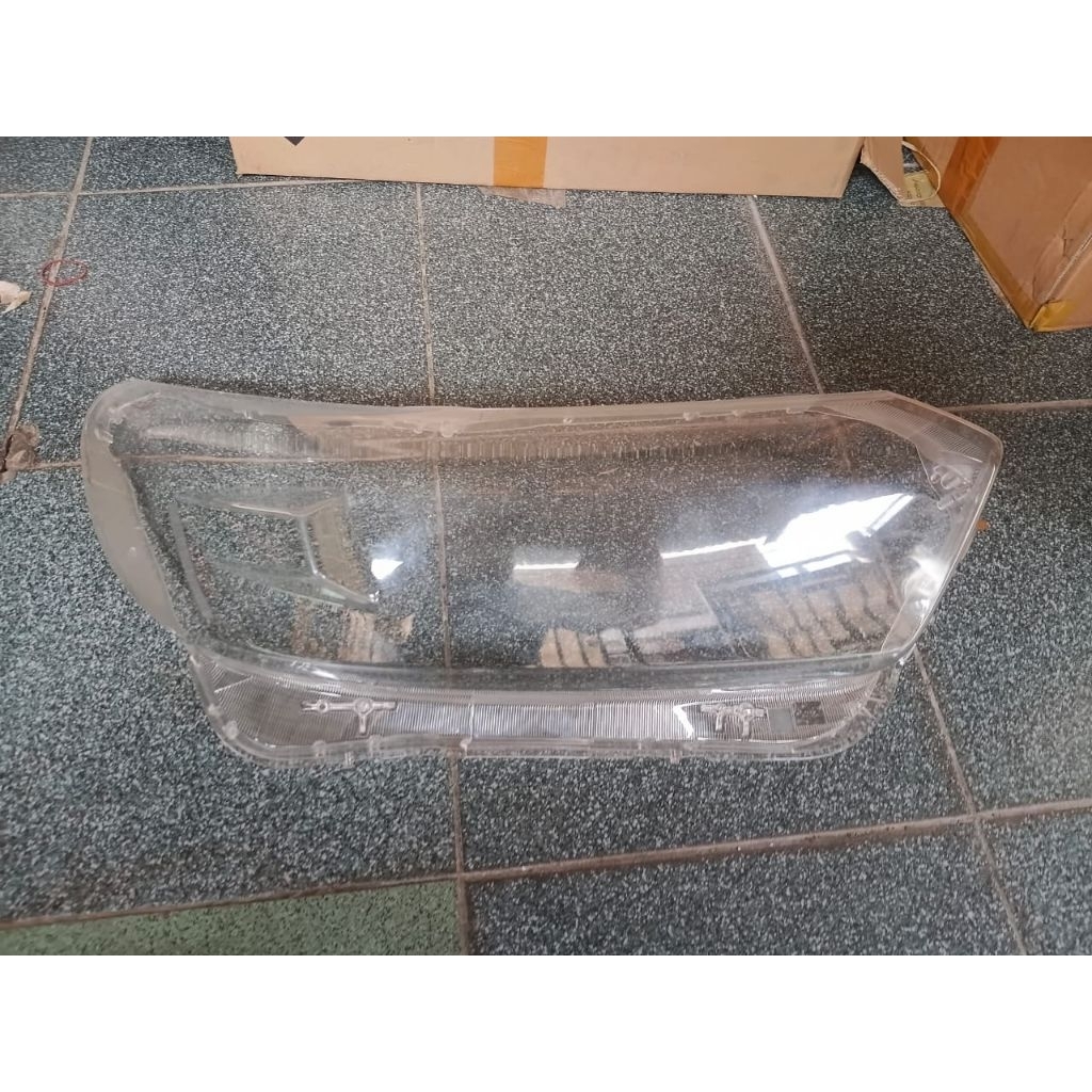 mika lampu depan stoplamp mobil Honda Brio Satya Brio RS Tahun 2023-2024 original