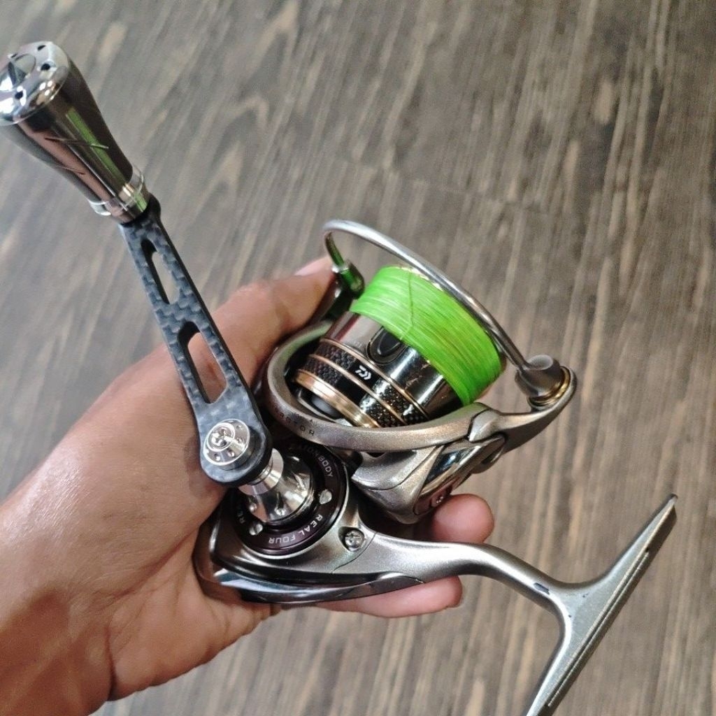 Reel daiwa luvias batik 2004H