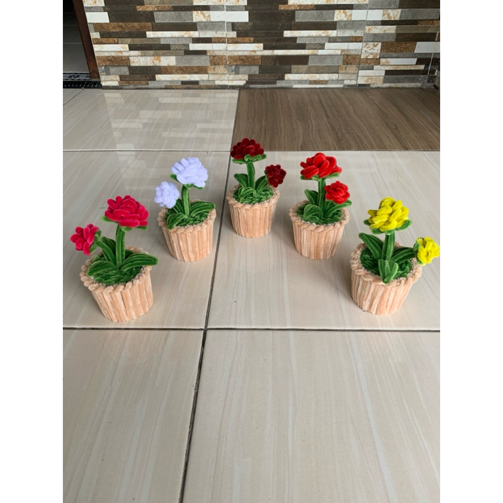 Bunga Hias Pot Mini Kawat Bulu Murah Grosiran