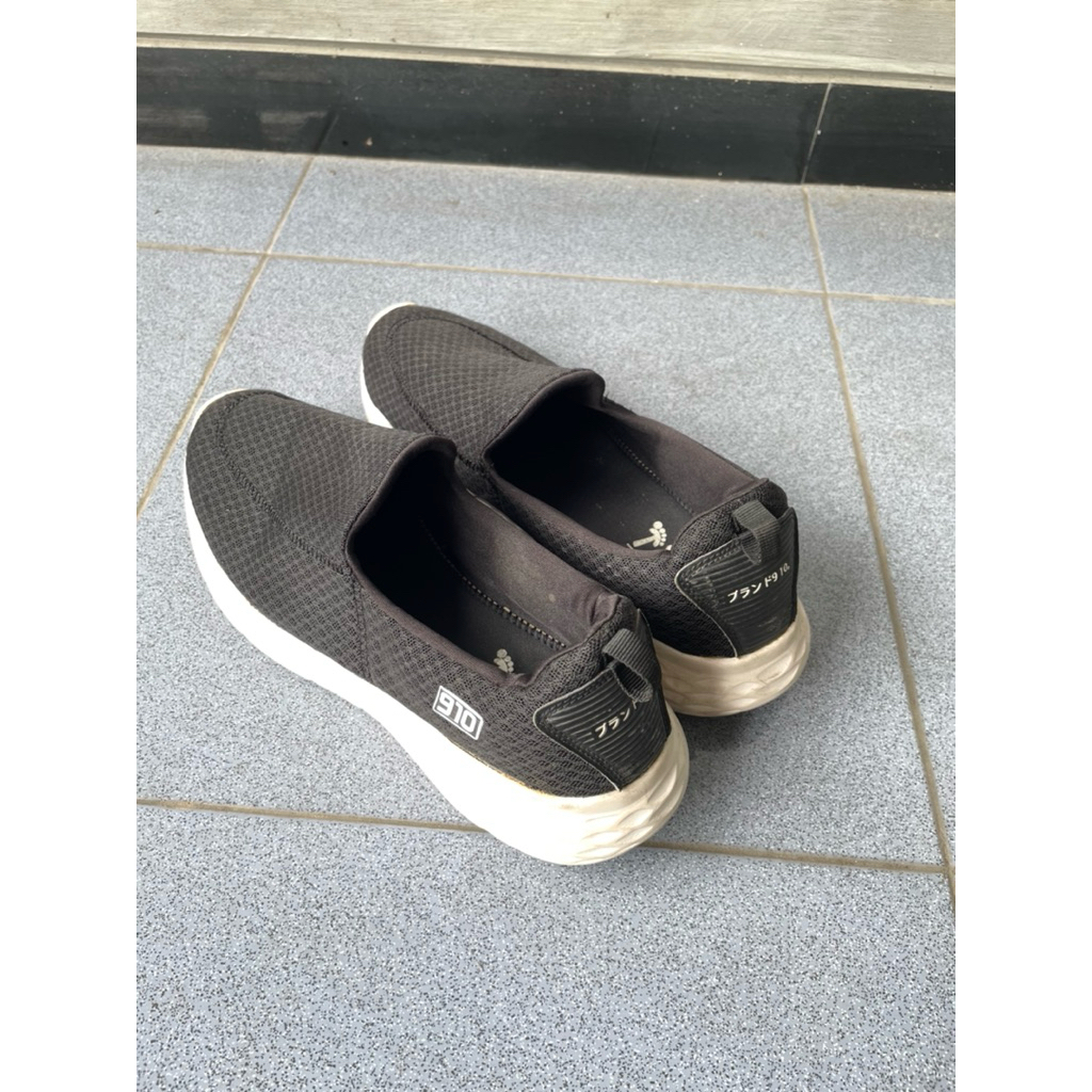 (CUCI GUDANG) Sepatu Nineten 910 Slip On Hitam Black