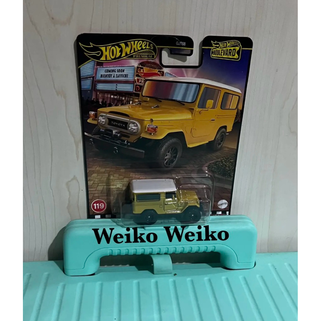 hotwheels premium boulevard toyota land cruiser fj43