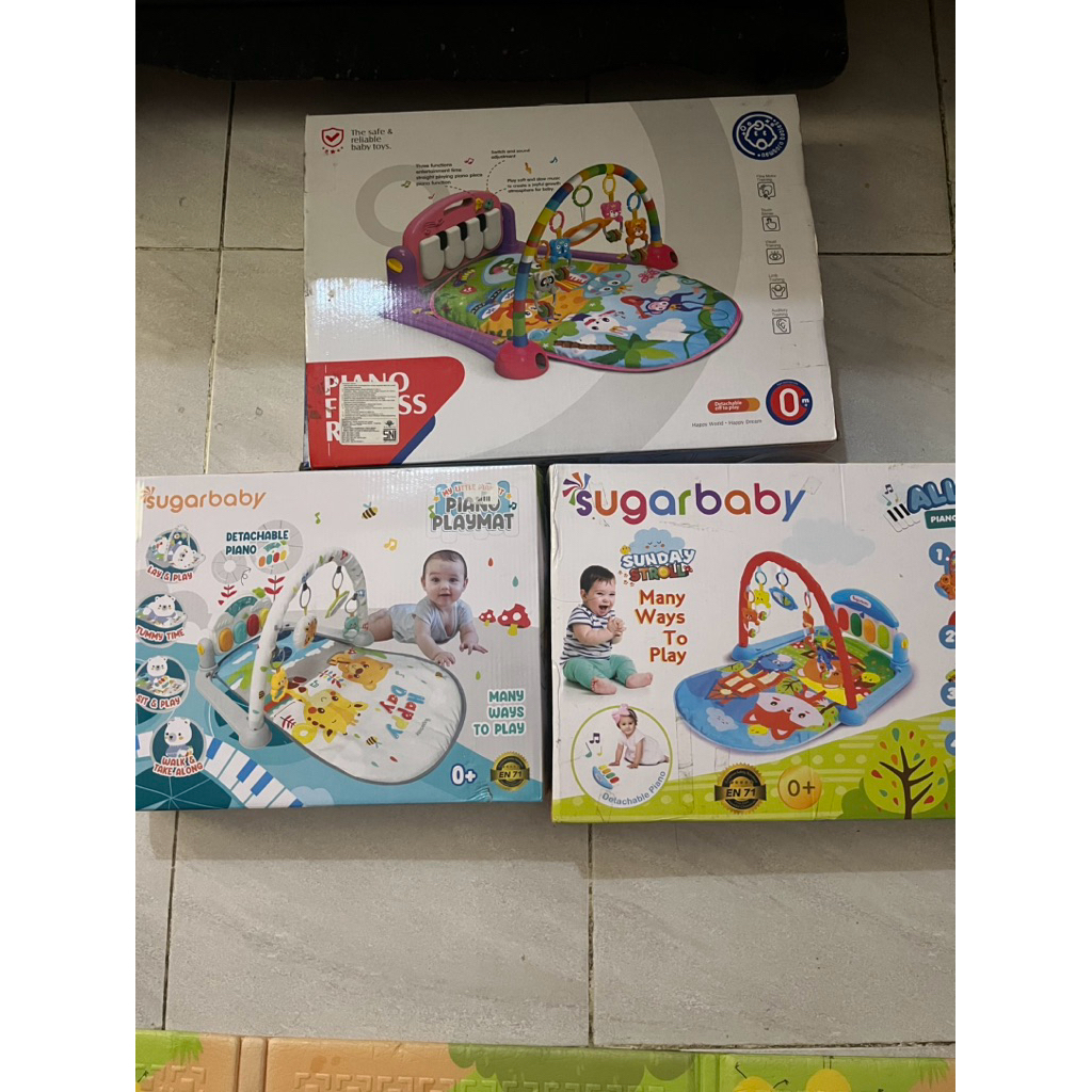 Ex Kado baby playmate/piano playgym