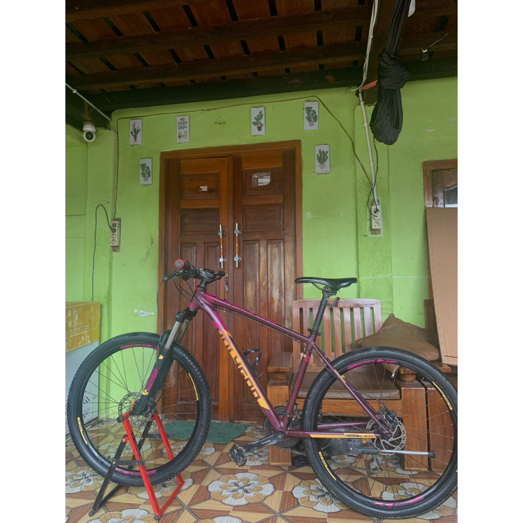 Sepeda MTB Polygon Premier 4  Second Size M 27,5