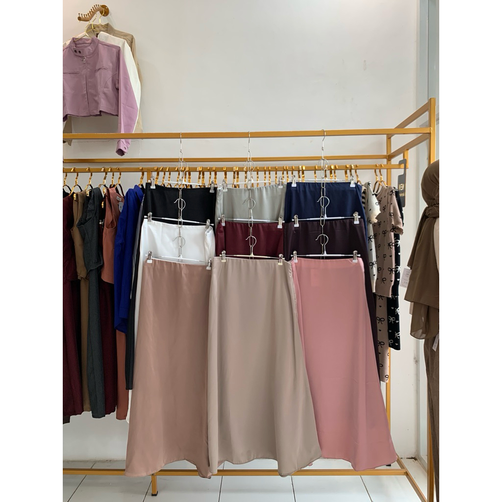 rok satin model payung
