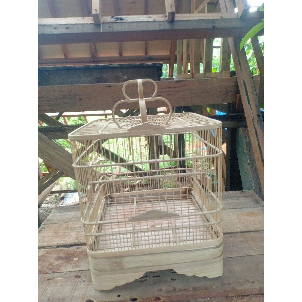 Sangkar Burung Kecil Oval Bambu