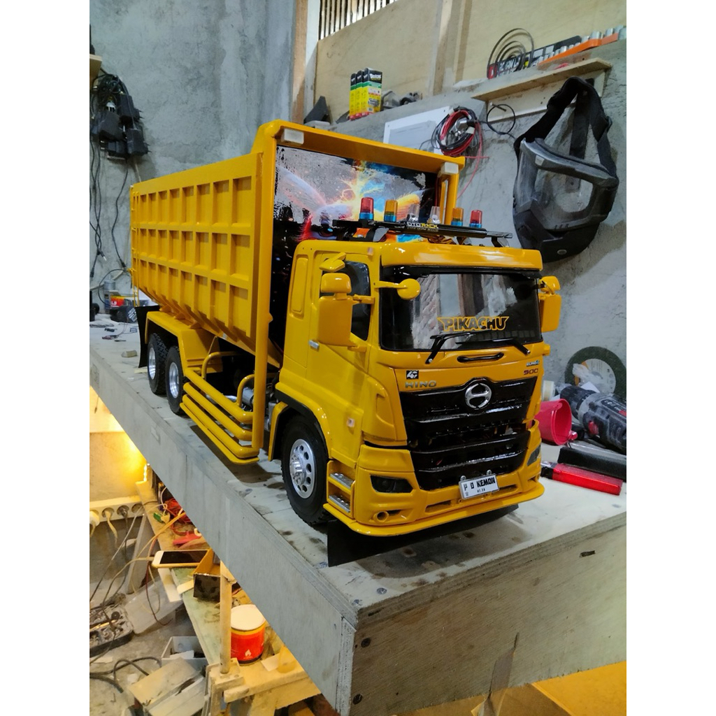 RC Dump Truk Tronton Hino 500 Full Metal (Skala 1:14)