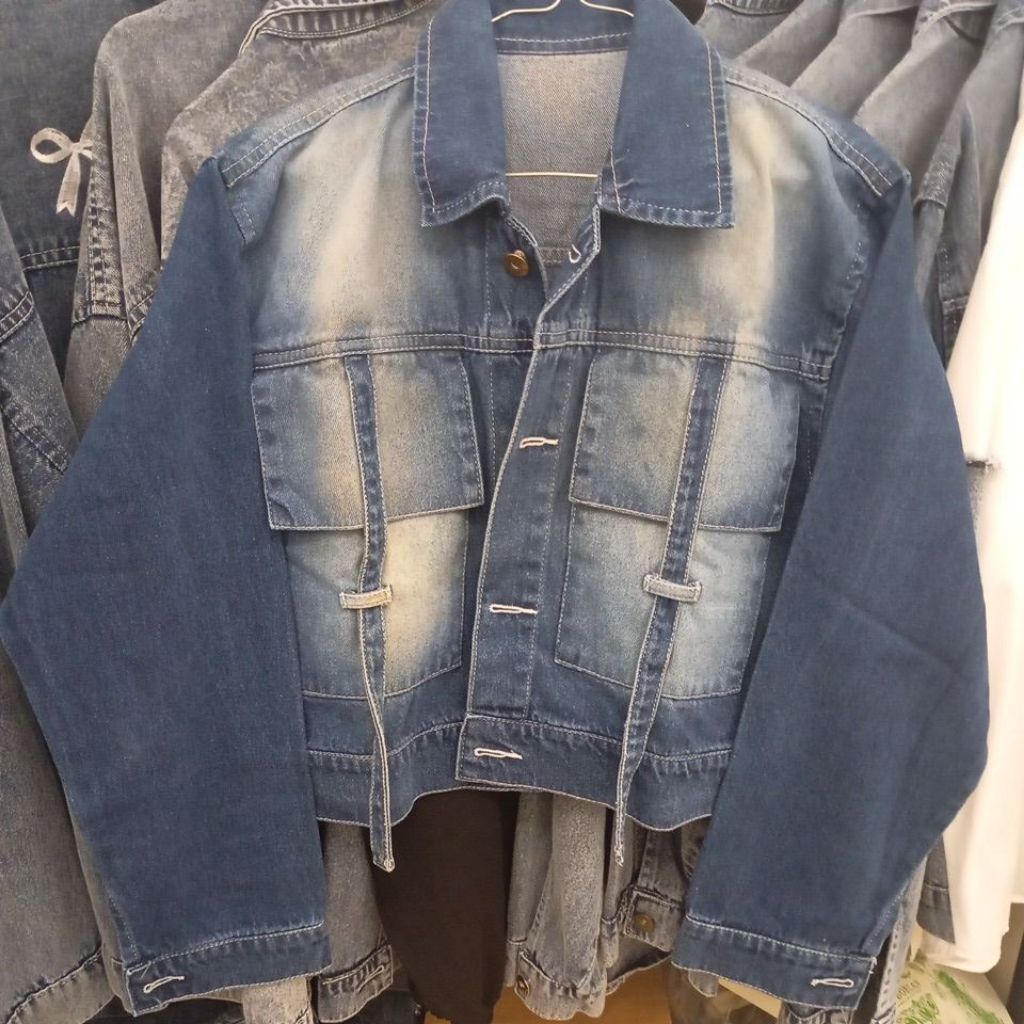 Reject minor jaket crop denim gradasi