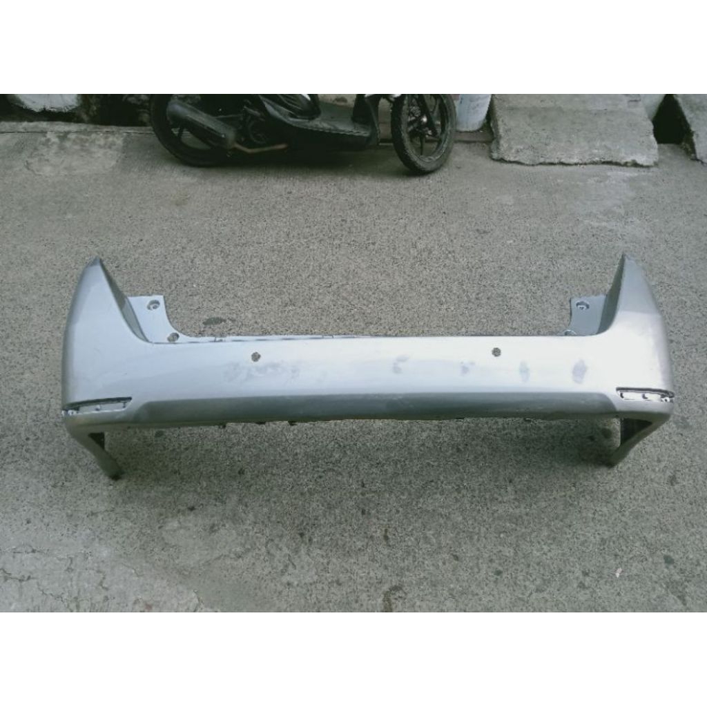 bemper belakang venturer facelift 2016 2024