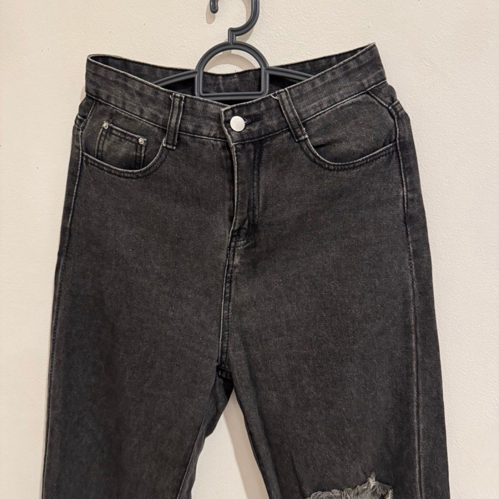 RIPPED JEANS WASH BLACK
