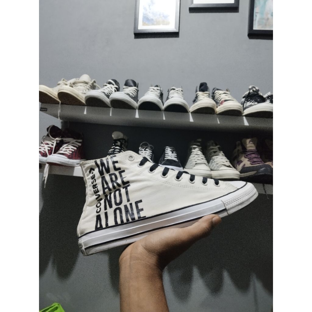converse we are not alone