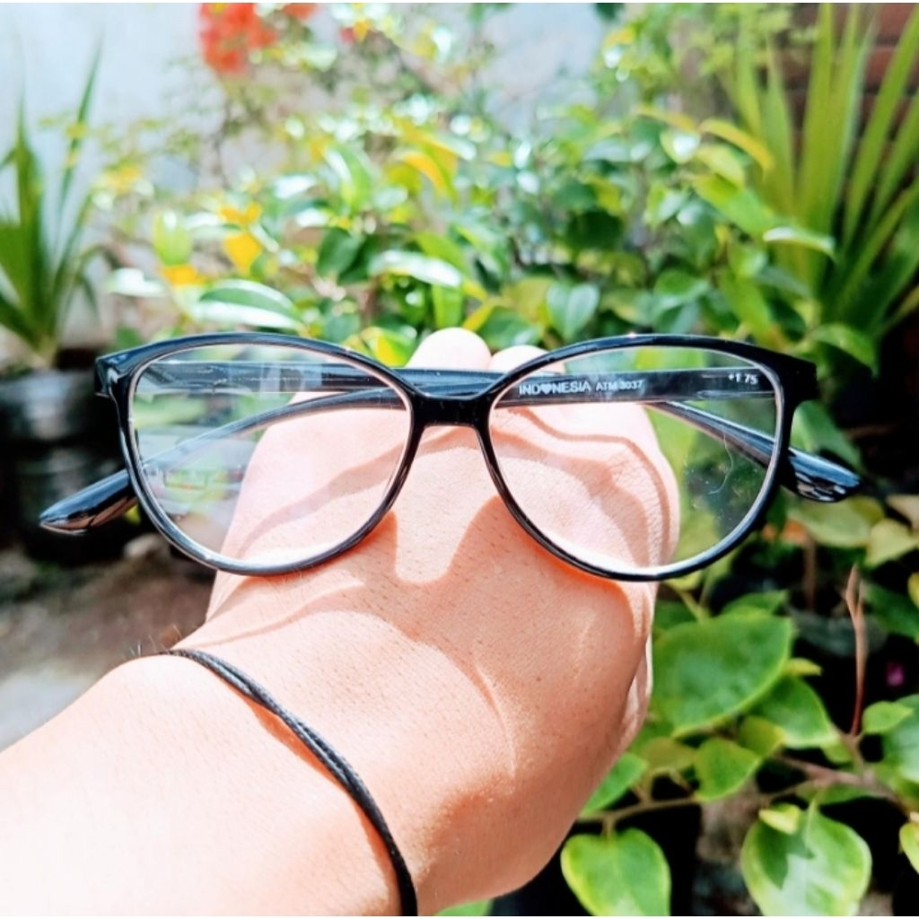 Kacamata baca wanita terbaru - kacamata baca model cat - eye _ kacamata Korea.