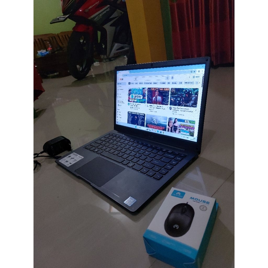 Laptop axioo mybook 14E ram 4gb ssd 128